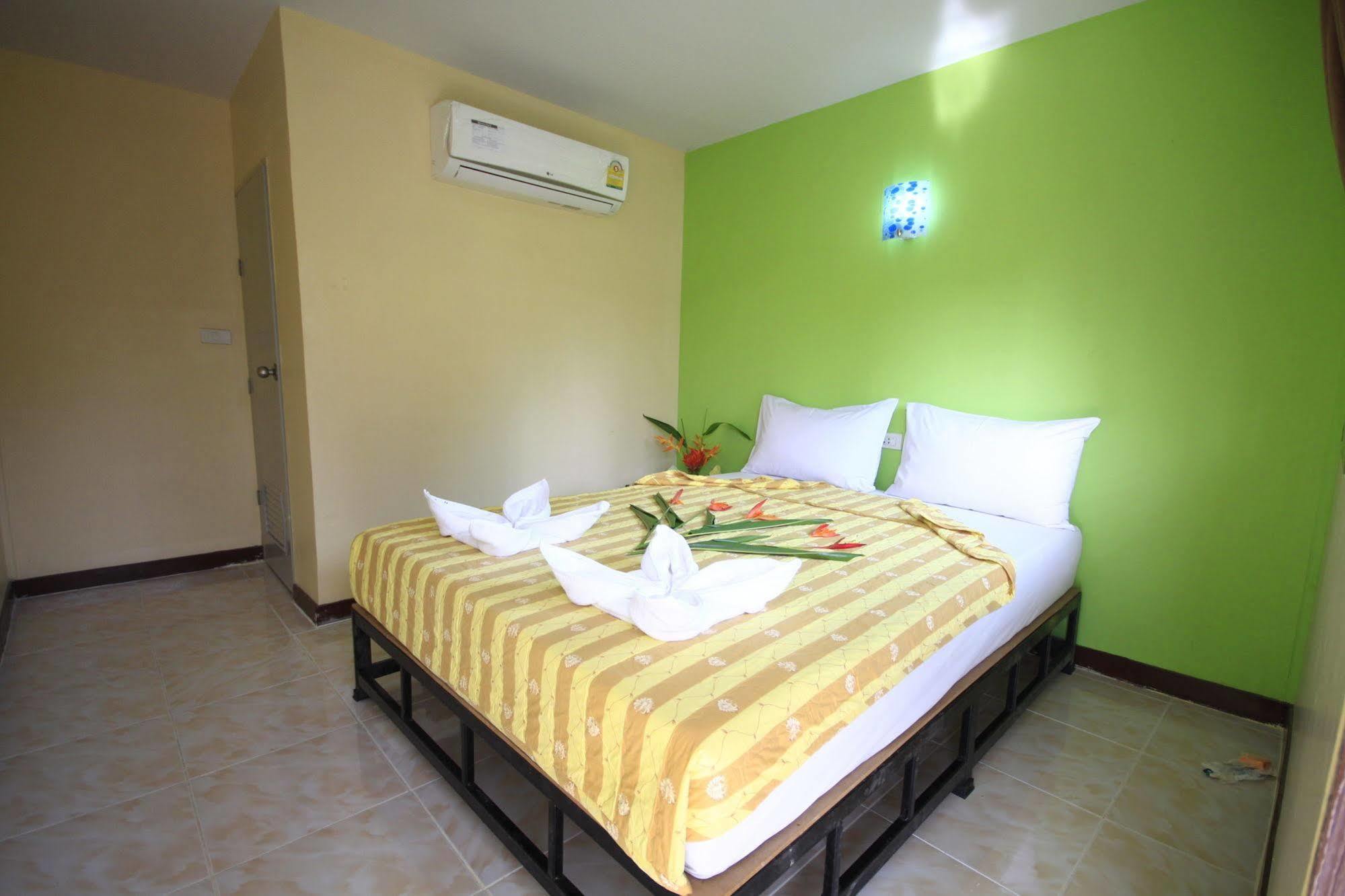 Pongpan House Phi Phi Apartman Kültér fotó